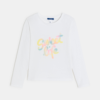 تيشيرت أبيض بأكمام طويلة...